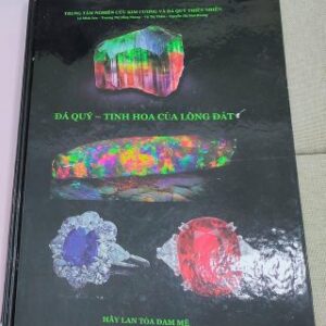 Đá Quý Tinh Hoa Của Lòng Đất PDF
